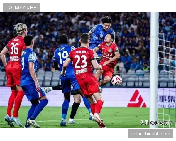 上海申花边路威胁不强，是否过于依赖中路推进，影响球队整体进攻节奏